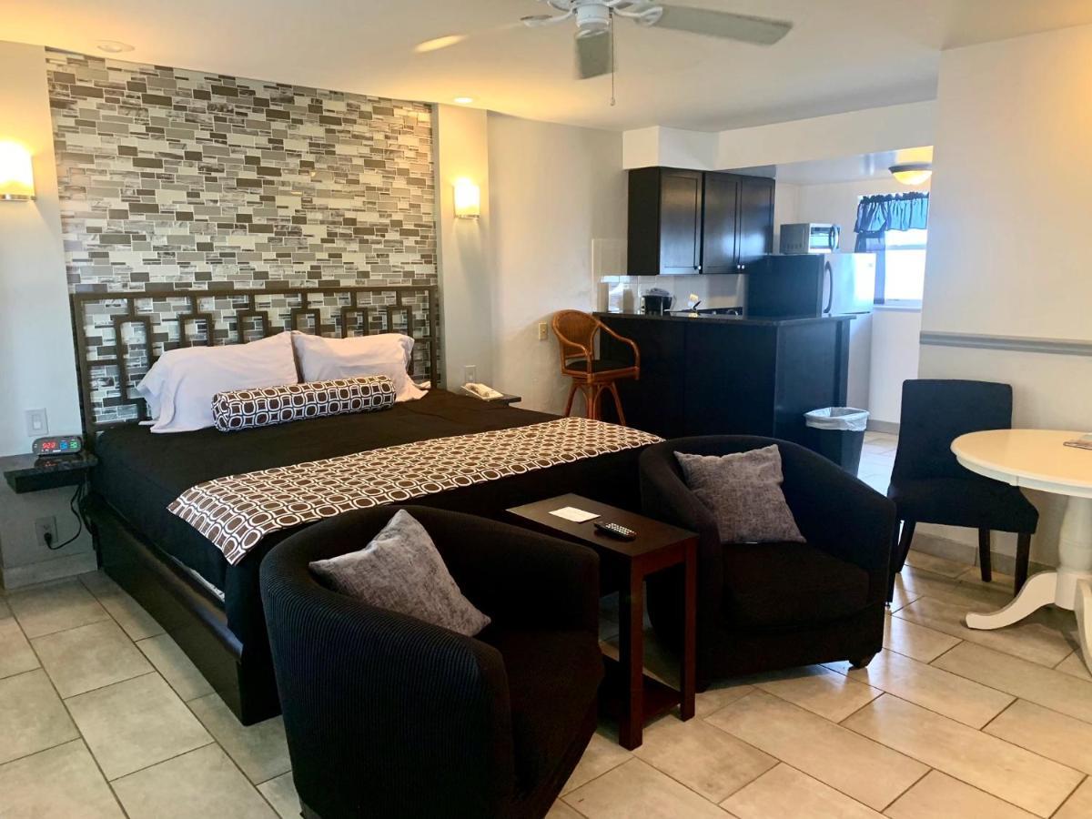 Sand Castle Motel Daytona Beach Shores Екстер'єр фото